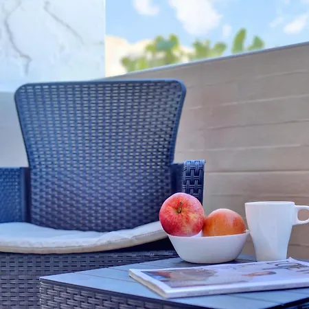 Beautiful Days, Air Con, Terrace, Fast Internet