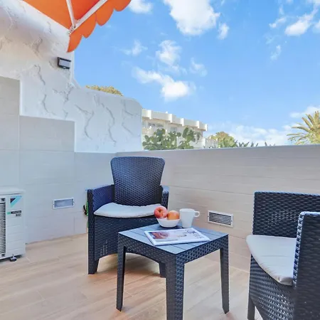 Beautiful Days, Air Con, Terrace, Fast Internet شقة